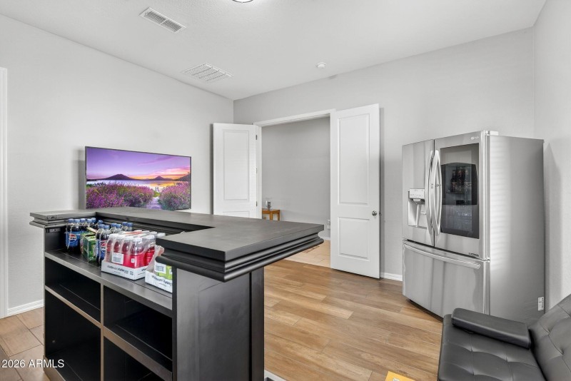 040_29-web-or-mls-61-e_utopia_ave_-_ryan