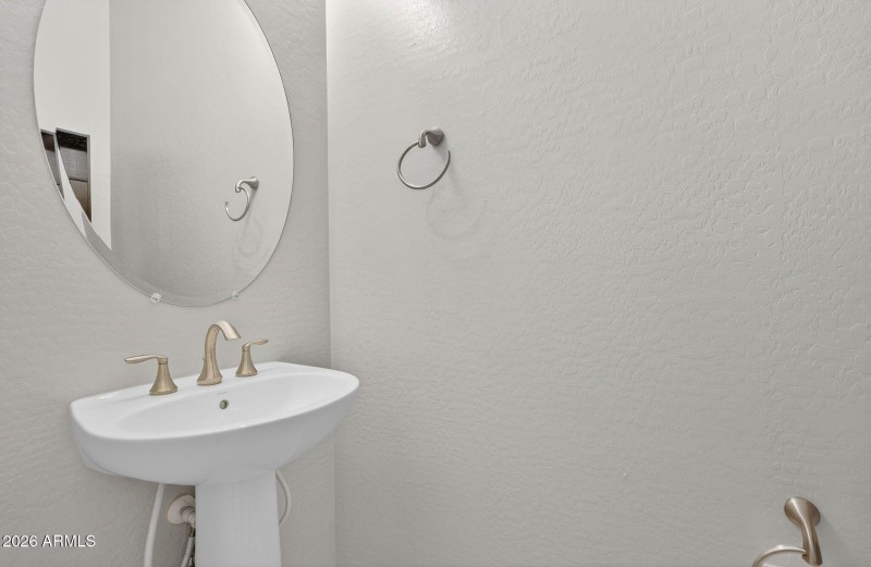 041_50-web-or-mls-62-e_utopia_ave_-_ryan