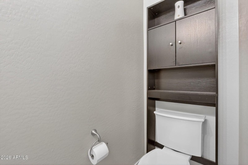 042_51-web-or-mls-63-e_utopia_ave_-_ryan