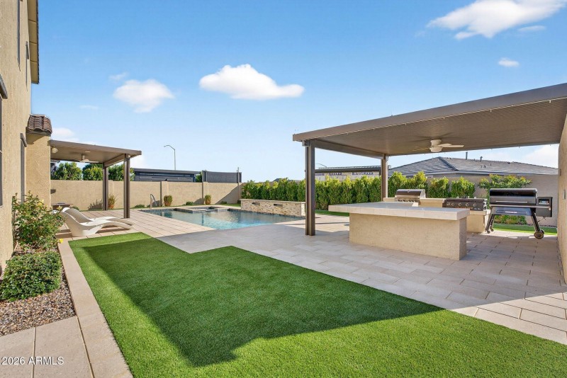 050_69-web-or-mls-86-e_utopia_ave_-_ryan