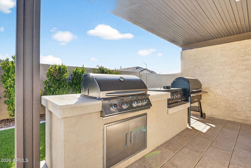 052_73-web-or-mls-95-e_utopia_ave_-_ryan