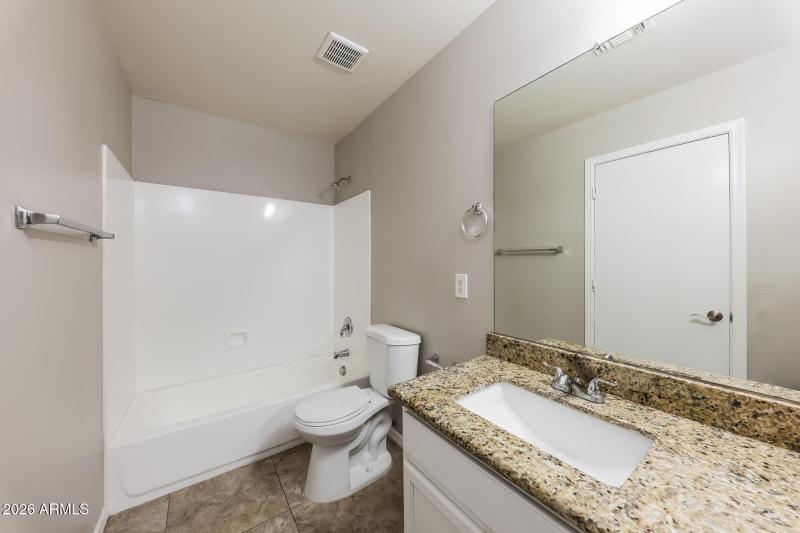 019-photo-bathroom-14939142