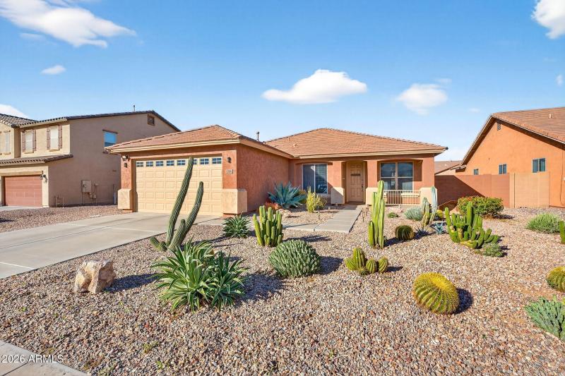 5-web-or-mls-02- W Peggy Dr