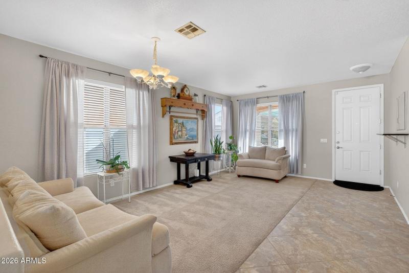 10-web-or-mls-07- W Peggy Dr