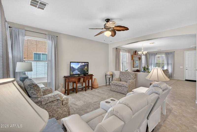 15-web-or-mls-12- W Peggy Dr