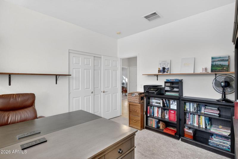 23-web-or-mls-26- W Peggy Dr