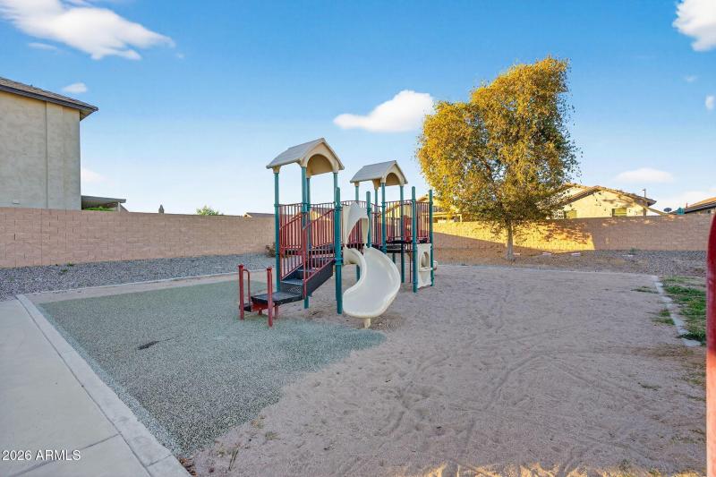 86-web-or-mls-51- W Peggy Dr