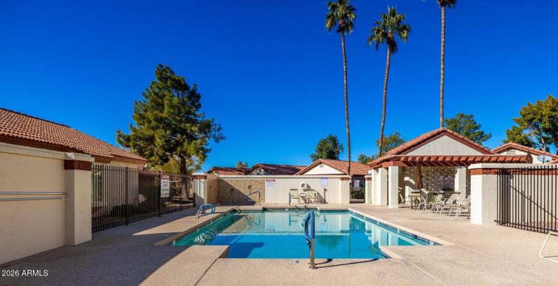 val vista community pool