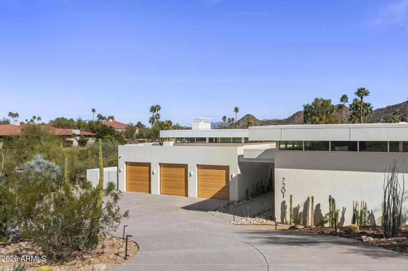 35-web-or-mls-7201-n-47th-st