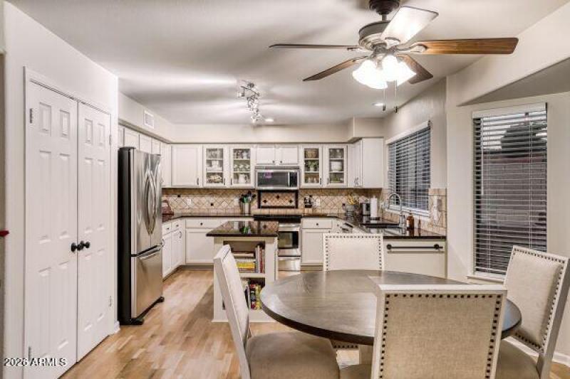 13563482_8-510-17_photo_print__q80_w600