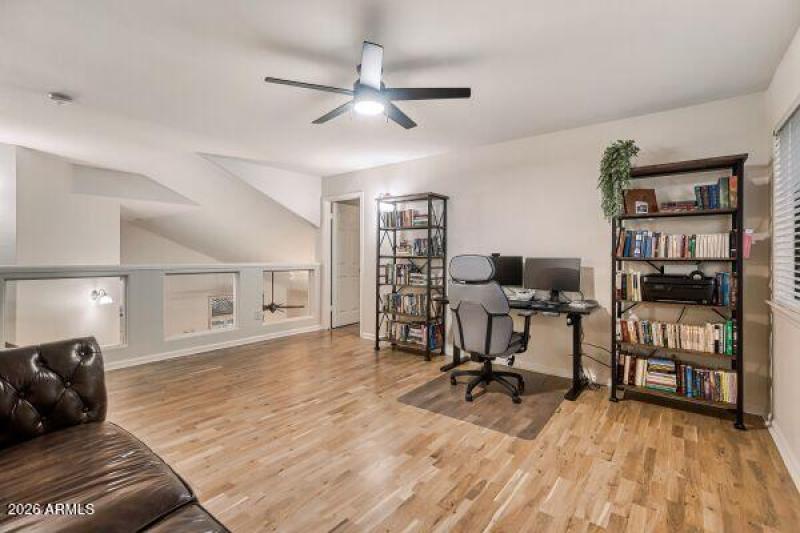 13563482_16-510-17_photo_print__q80_w600