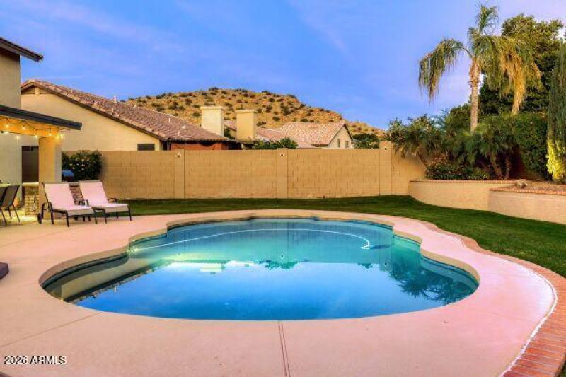 13563482_32-510-17_photo_print__q80_w600