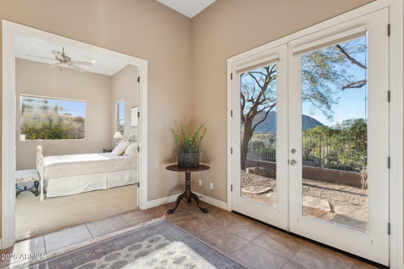 Guest suite sitting room