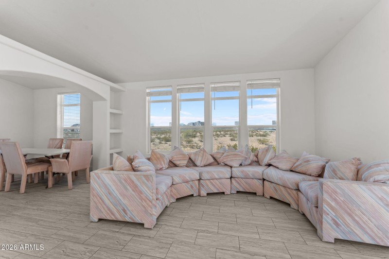 18-web-or-mls-DSC01467