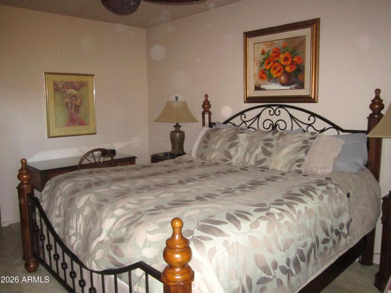 10 423 PRIMARY BEDROOM