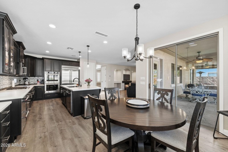 012__554 E Benrich Dr