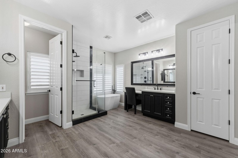 032__554 E Benrich Dr