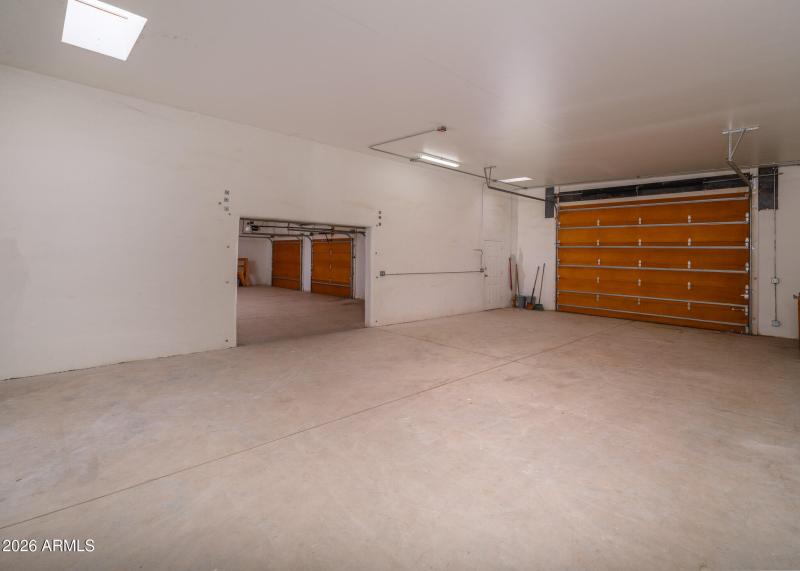 Listings_5507_N_PaloCristiRd_Images-70