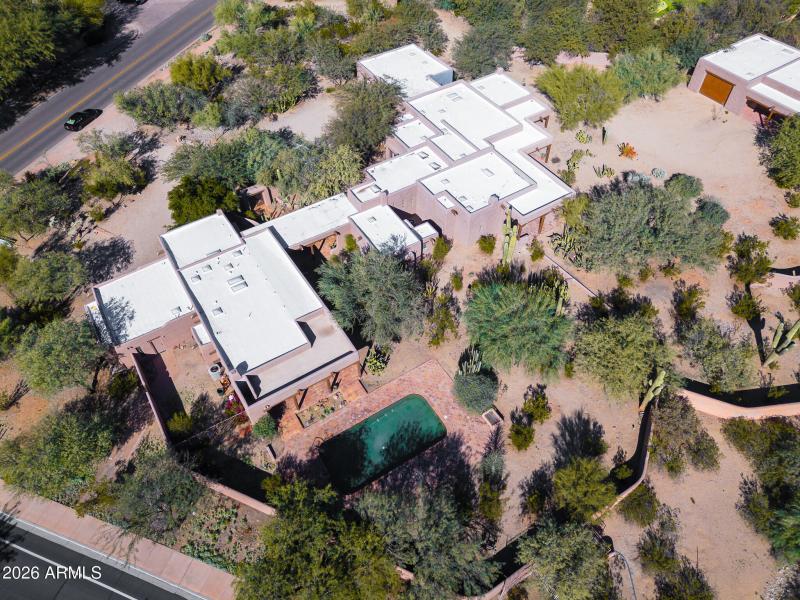 Listings_5507_N_PaloCristiRd_Images-66