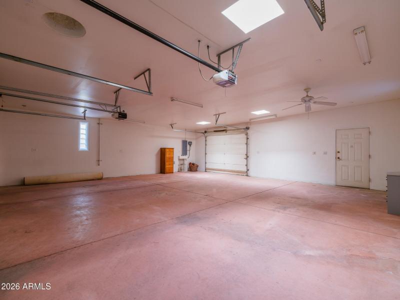 Listings_5507_N_PaloCristiRd_Images-61