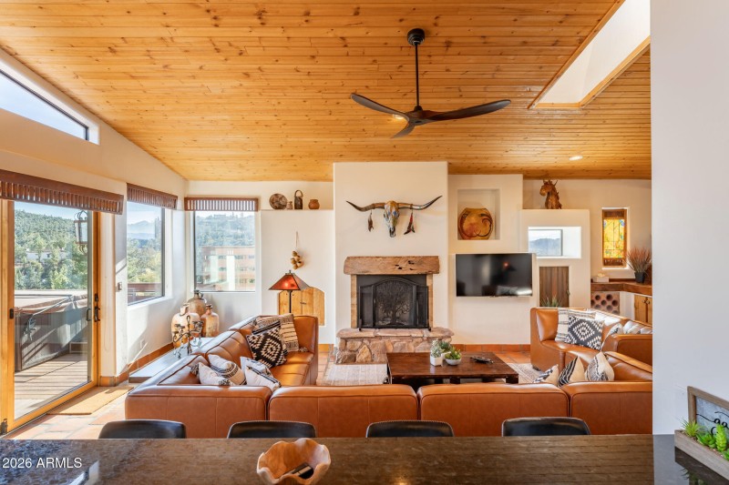 HikingTrailsHomes-19