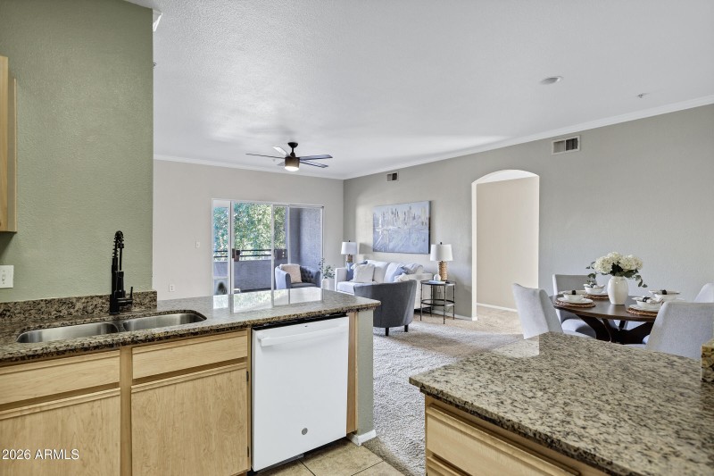 5345 E Van Buren St #221-11