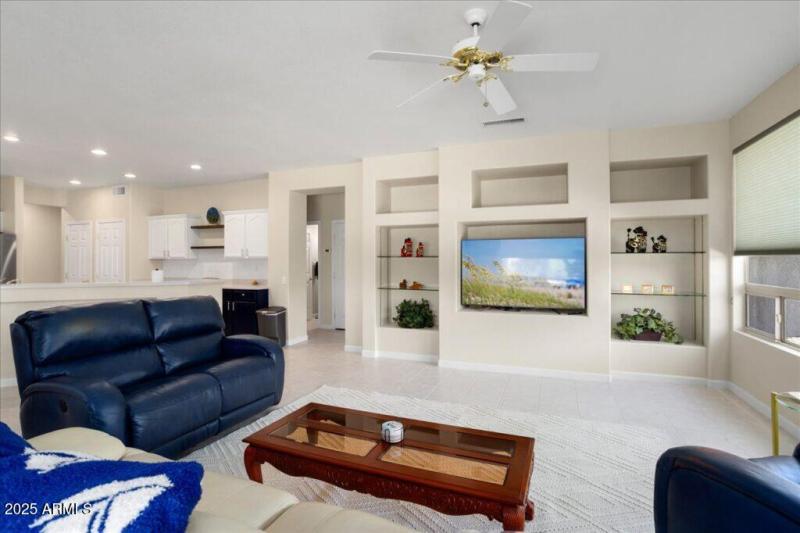 17-15504-W-Coral-Pointe-Dr-1-1024x682