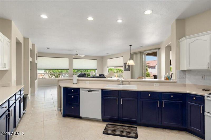 21-15504-W-Coral-Pointe-Dr-1-1024x682