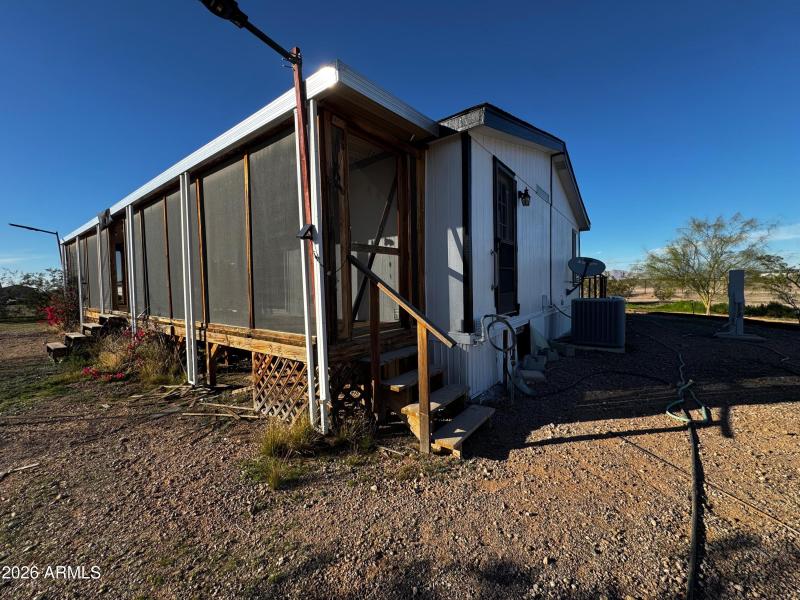 9985E144-9CFA-41E8-8416-ED5759AE9BB3