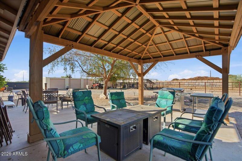 43-1414 Ocotillo Rd_RedHogMedia