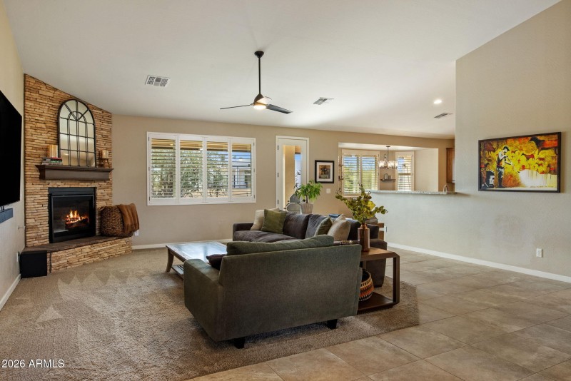 3-web-or-mls-D46A3108 copy