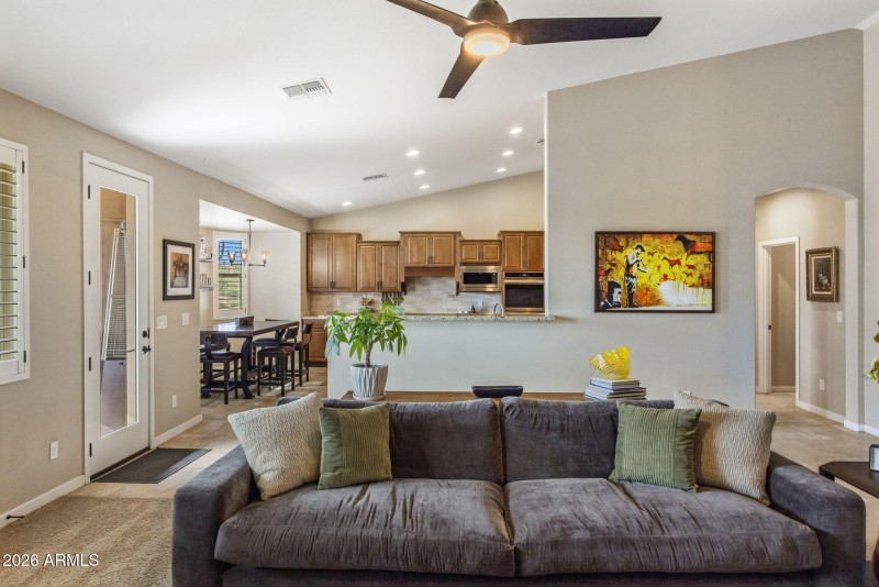 6-web-or-mls-D46A3129 copy