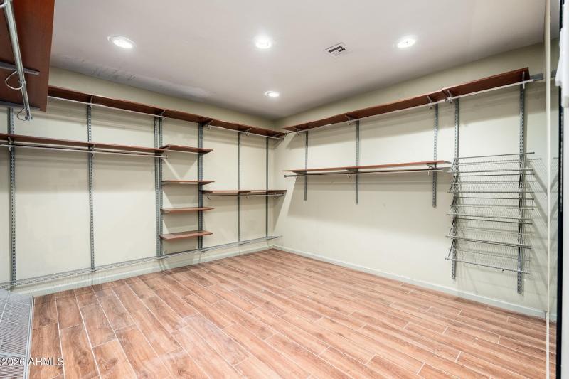 3002 E Glenrosa Ave, 01-15 - 13