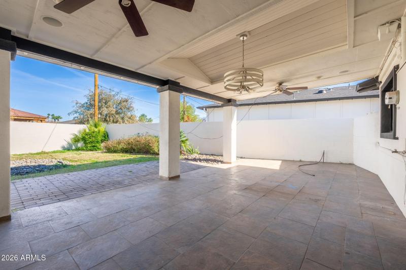 3002 E Glenrosa Ave, 01-15 - 15