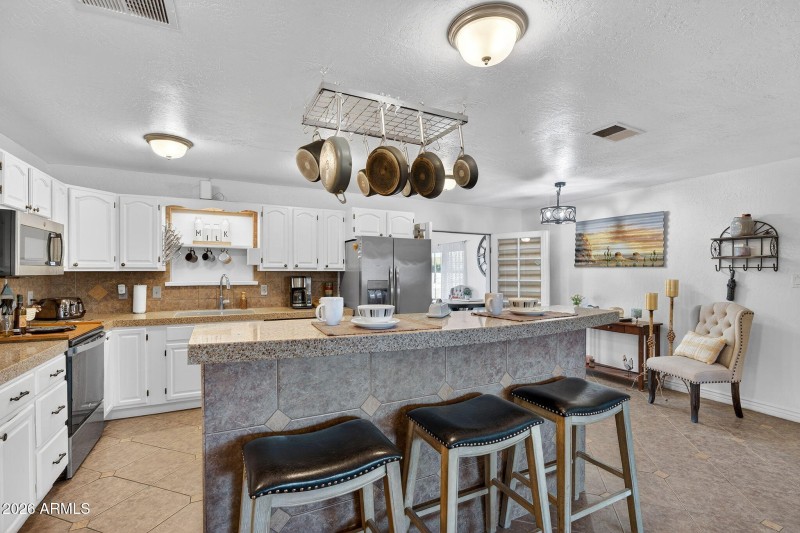 9-web-or-mls-36-W Ocotillo Rd