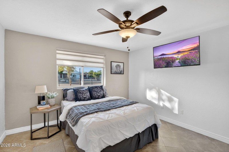 23-web-or-mls-44-W Ocotillo Rd