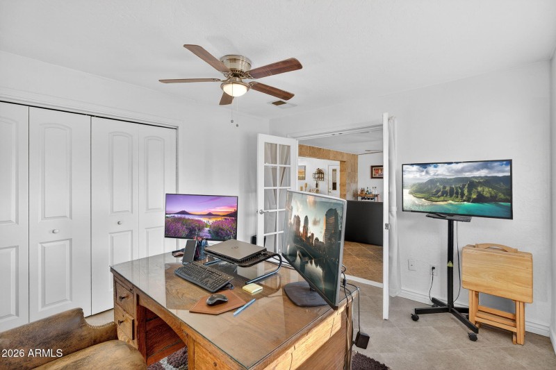 26-web-or-mls-31-W Ocotillo Rd