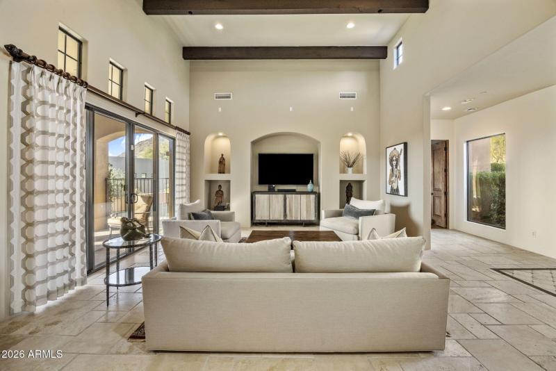 4-web-or-mls-D46A2244