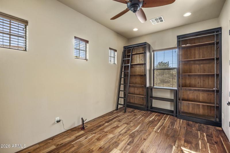 13-web-or-mls-D46A2295