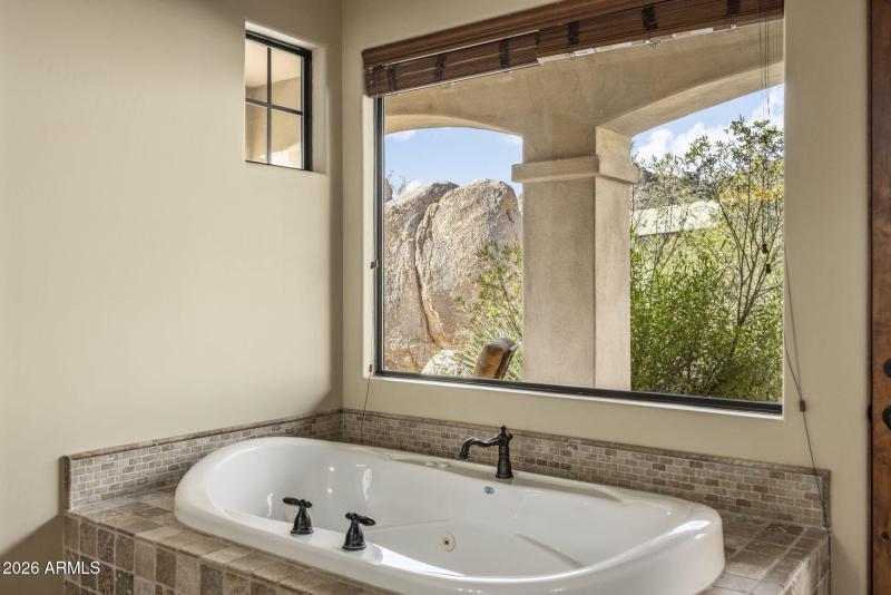 16-web-or-mls-D46A2312