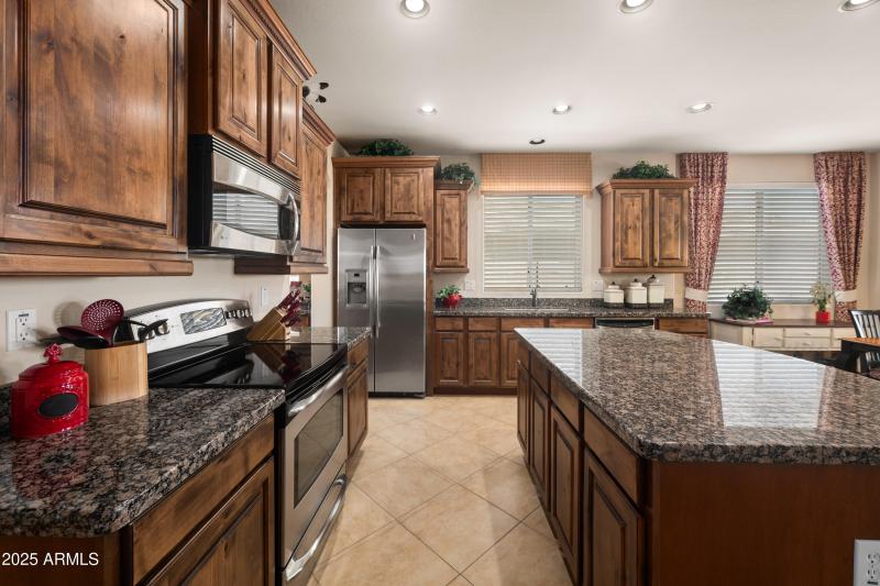 18375-E-San-Ignaciao-Ct-15