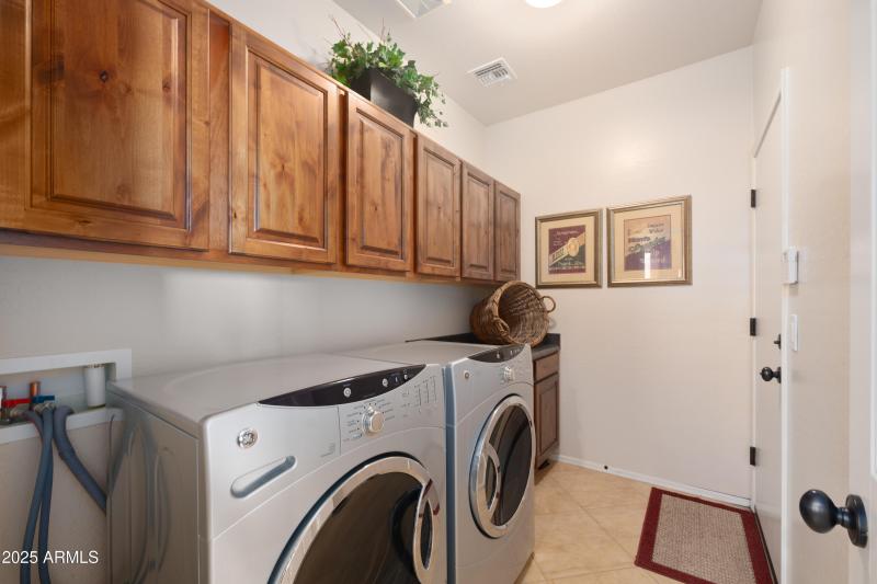 18375-E-San-Ignaciao-Ct-36