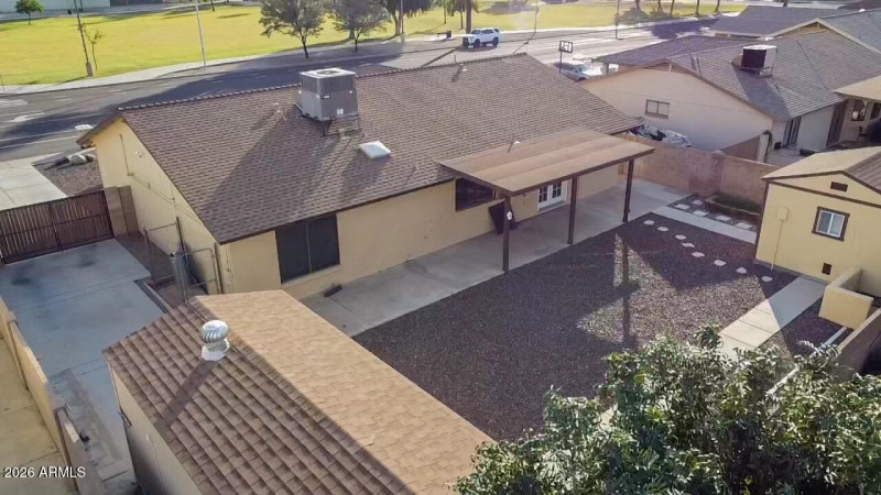 2025-11-13-15-52-38-009