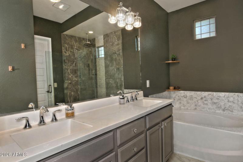 19134 Walnut Ct Primary Bathroom 1