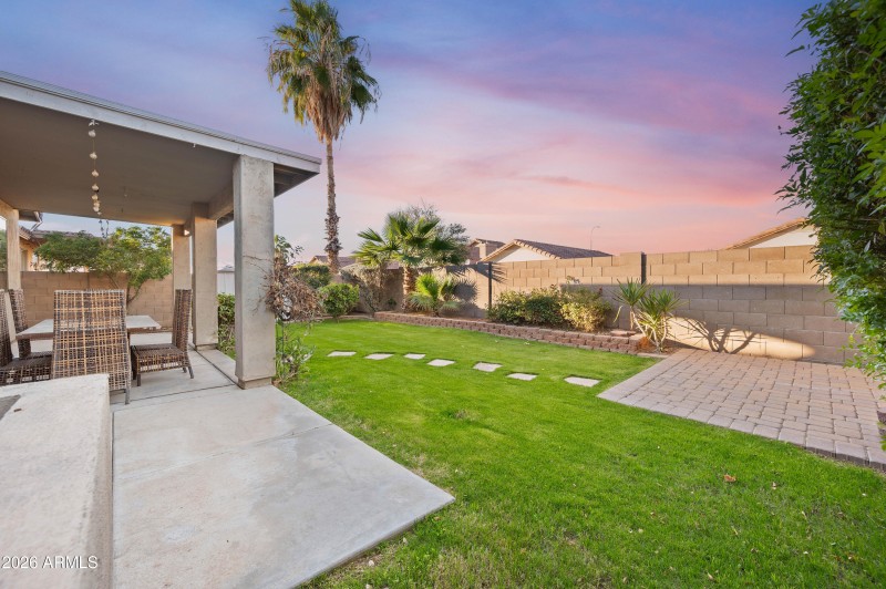 11542 W Bermuda Dr Avondale AZ 85392-18