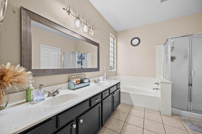 11542 W Bermuda Dr Avondale AZ 85392-45