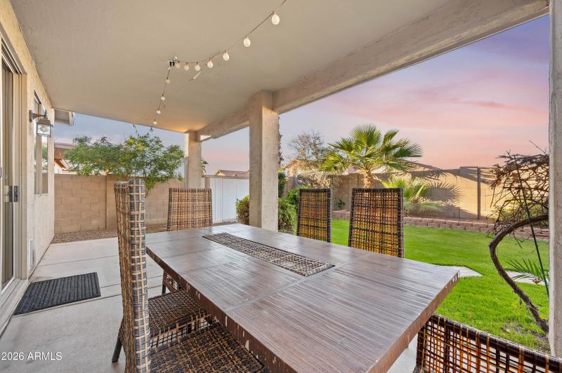 11542 W Bermuda Dr Avondale AZ 85392-16