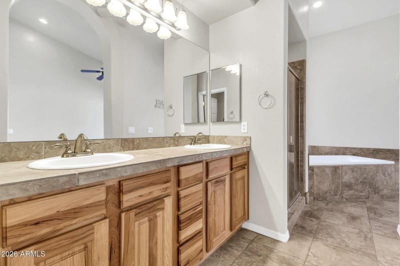 8786 E Sandtrap Ct-24