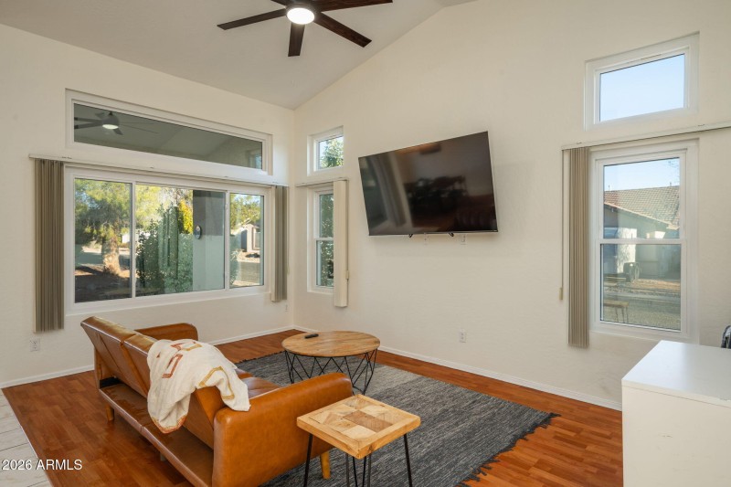 2-web-or-mls-1720-w-tumbleweed-ln