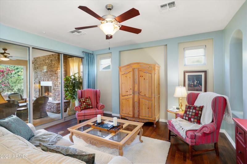 ATTTRACTIVE VIEW OF PATIO & BACKYARD